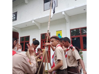Rutinitas Kegiatan Pramuka Latihan Tali Temali